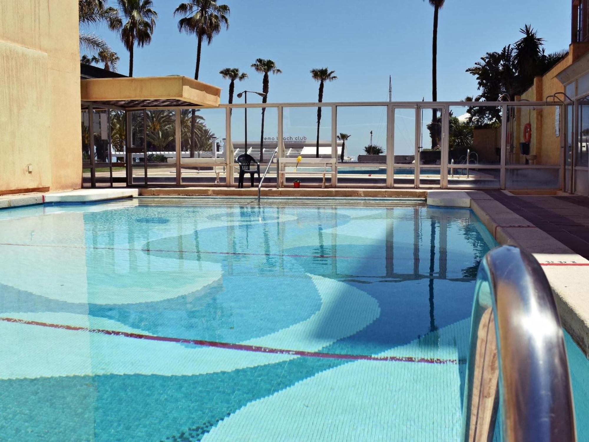 Luminoso Apartamento De 3 Dormitorios A Pie De Playa En Torremolinos Extérieur photo