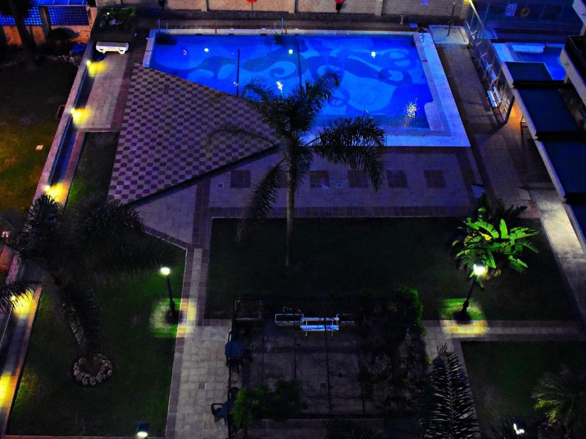 Luminoso Apartamento De 3 Dormitorios A Pie De Playa En Torremolinos Extérieur photo